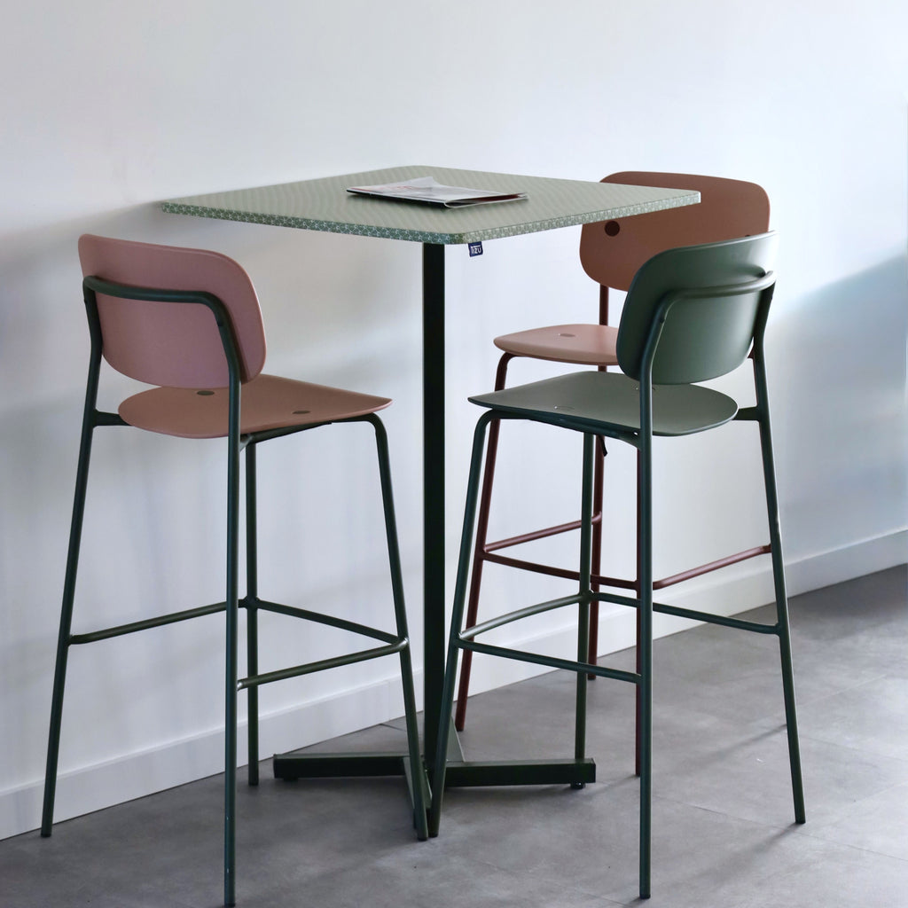#hauteur_mange-debout-110cm